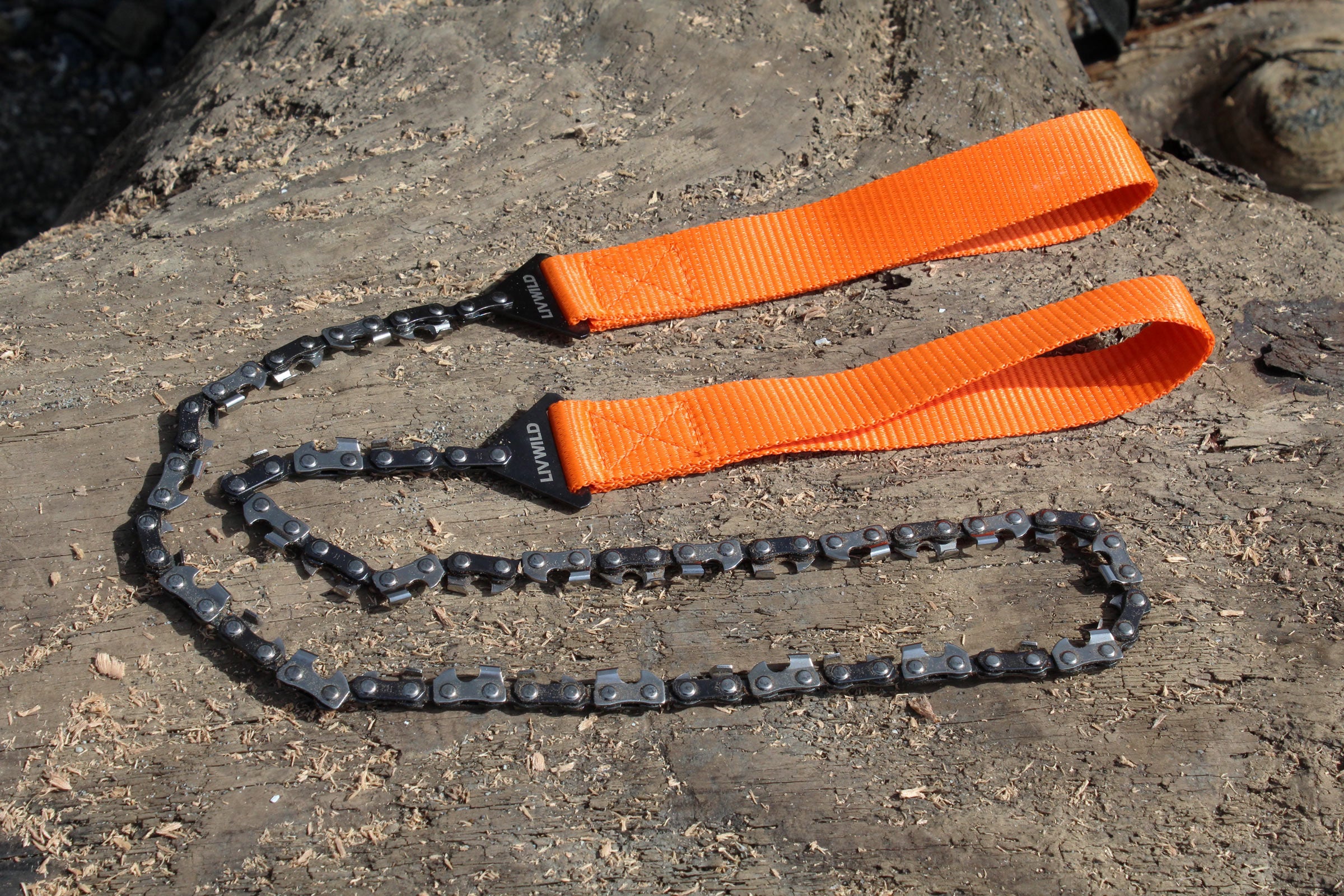 Pocket Chainsaw – Compact Survival Hand Saw for Camping